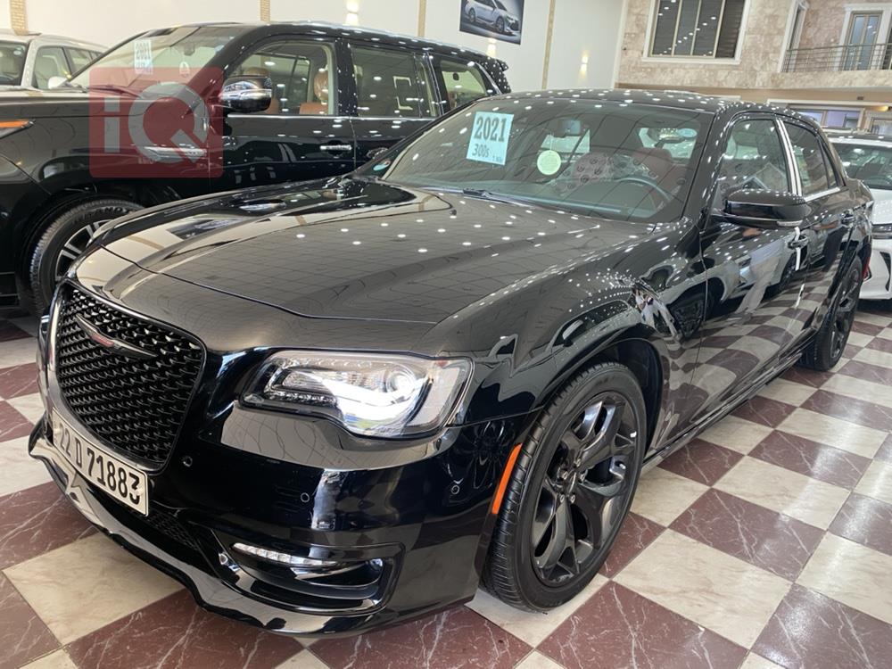 کرایسلەر 300